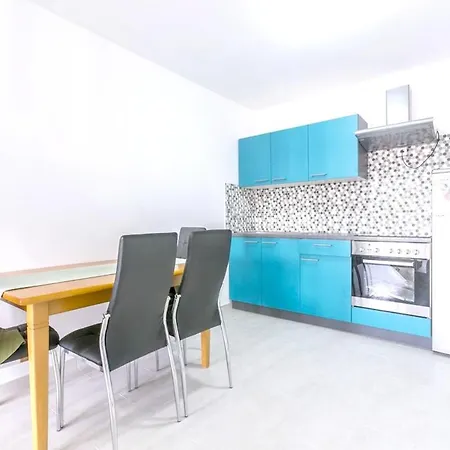 With One Bedroom In With Wonderful Sea View Furnished Terrace And Wifi Apartmán *